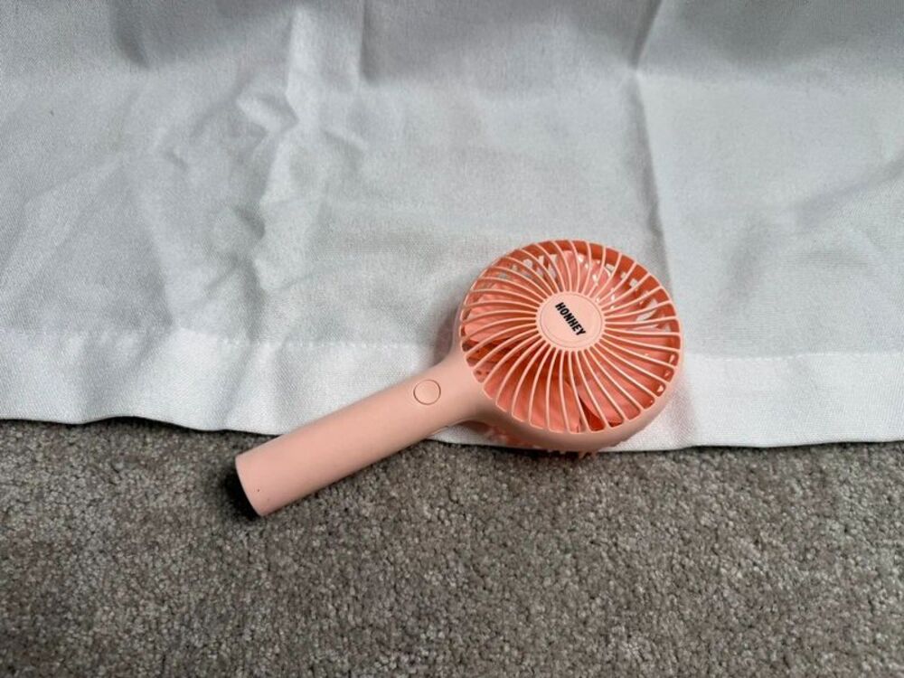 HonHey G3 Portable Handheld Fan Pink 2000mAh Rechargeable Mini Fan
